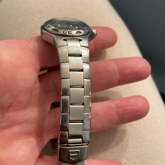 Authentic Women’s Tag Heuer watch. Excellent condition 25mm face - Picture 9 of 14